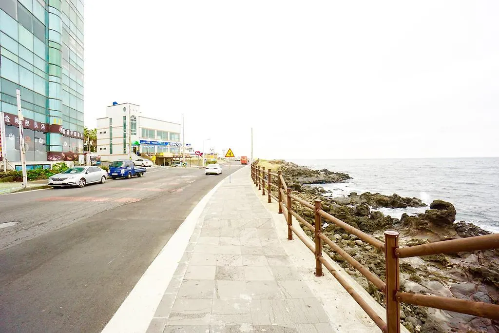 Little Haenyeo Villa Jeju 0*,